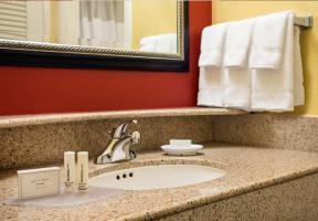 Courtyard Anaheim 3*