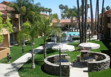 Courtyard Anaheim 3*
